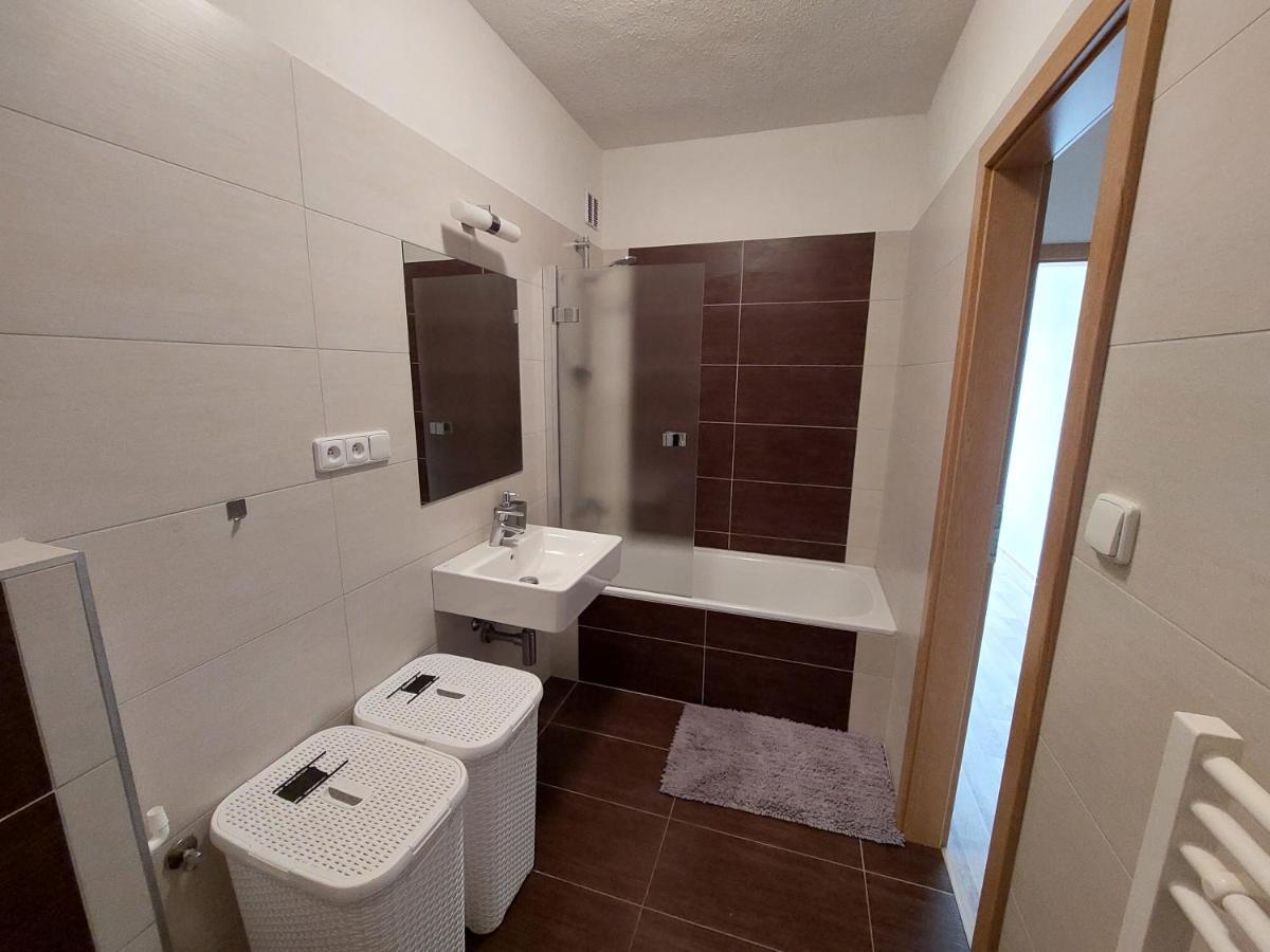 Apartman Vsemina 300 Exteriér fotografie