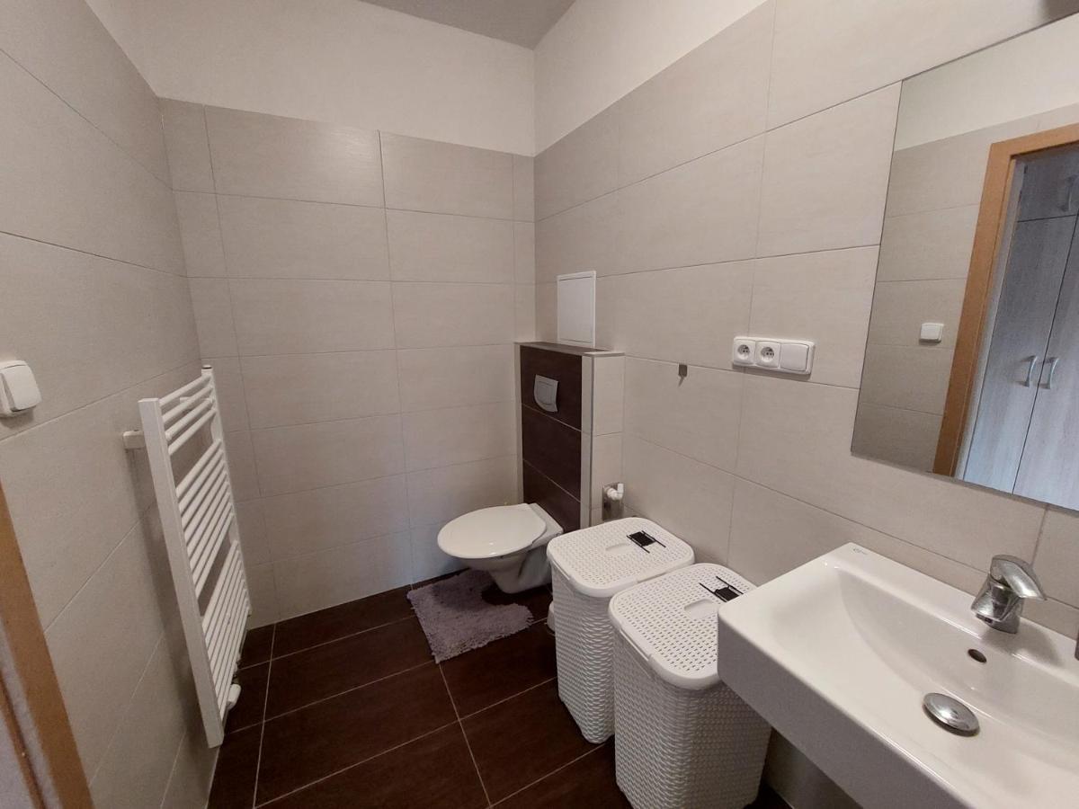 Apartman Vsemina 300 Exteriér fotografie